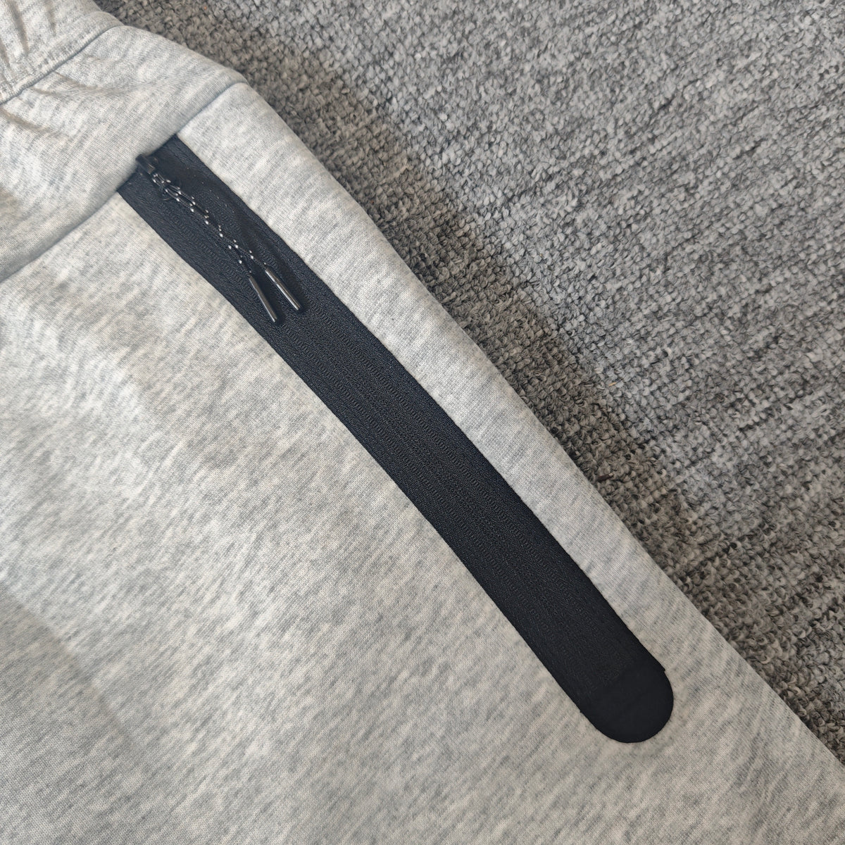Nike Sportswear Tech Fleece Slim-Fit Joggers