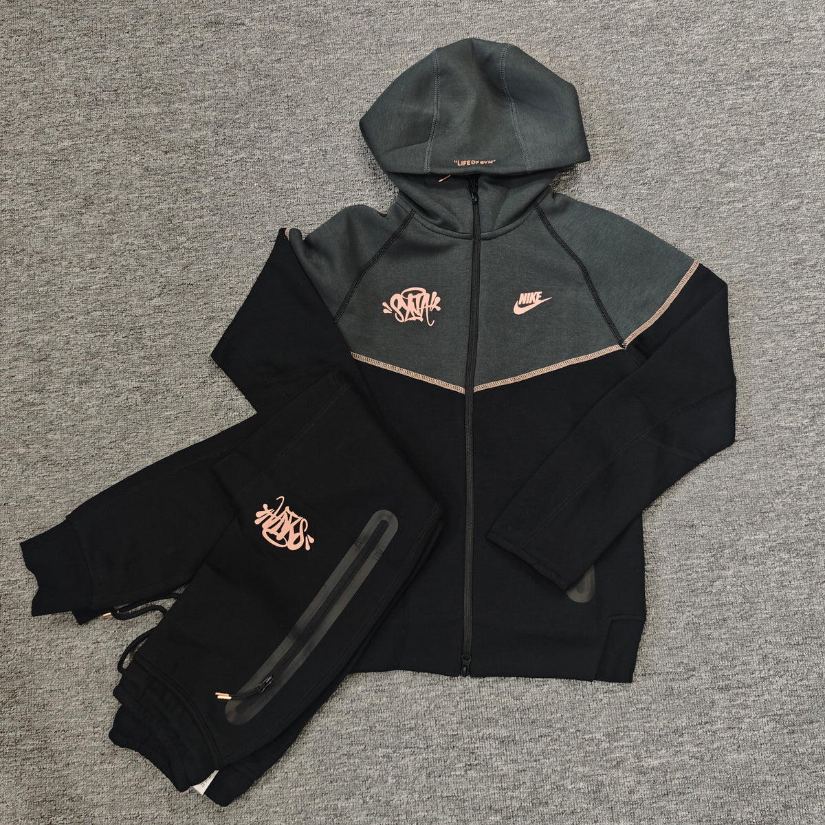Nike Sportswear x Central Cee "Syna World" Tech Fleece Tracksuit