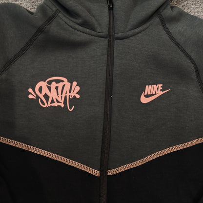Nike Sportswear x Central Cee "Syna World" Tech Fleece Tracksuit