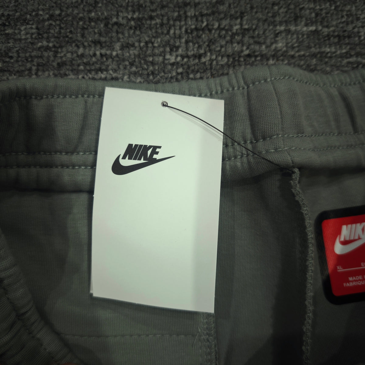 Nike Tech Men's Wide-Leg Fleece Pants
