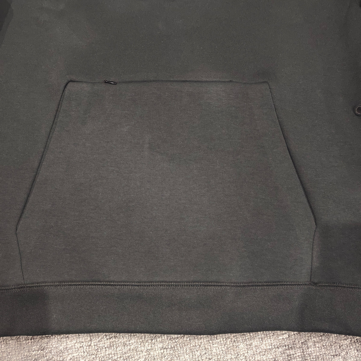Nike Tech Men's Pullover Hoodie with Reflective Design Accents