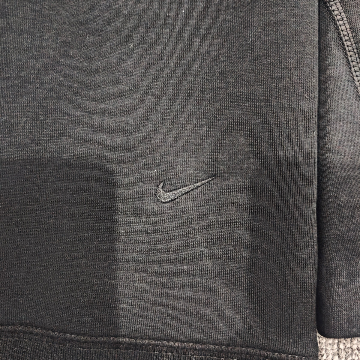 Nike Tech Men's Pullover Hoodie with Reflective Design Accents