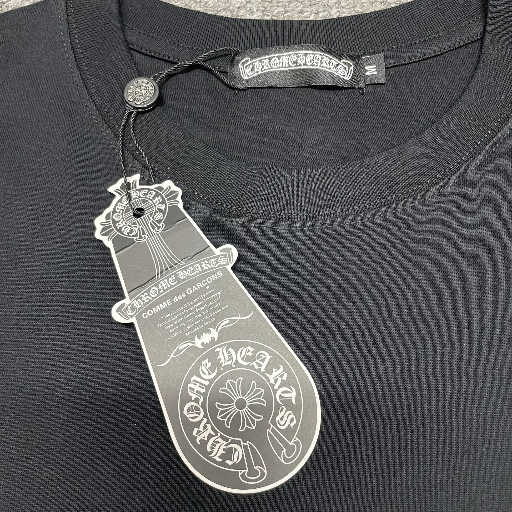 Chrome Hearts American Flag T-shirt collar stitching hang tag and neck label detail