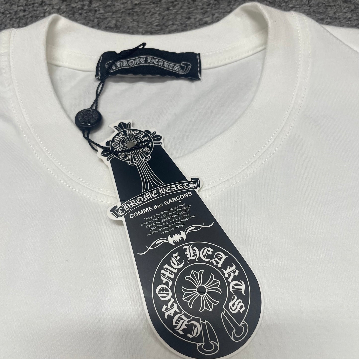 Chrome Hearts American Flag T-shirt collar stitching hang tag and neck label detail