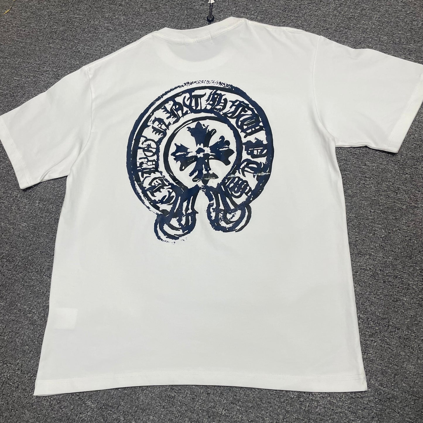 Chrome Hearts Distressed Horseshoe Cross T-Shirt | White Gothic Graphic Tee Wholesale