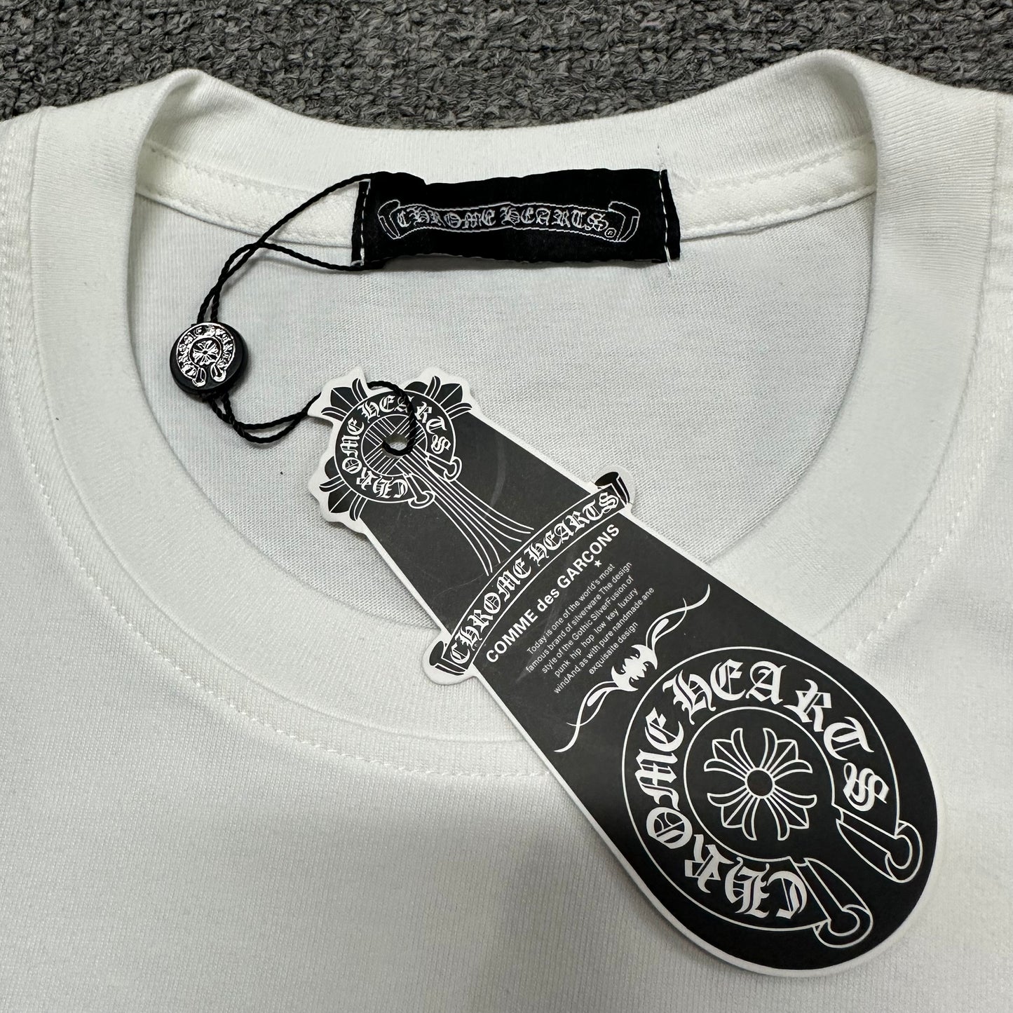 Chrome Hearts Cemetery Cross Red Horseshoe T-Shirt