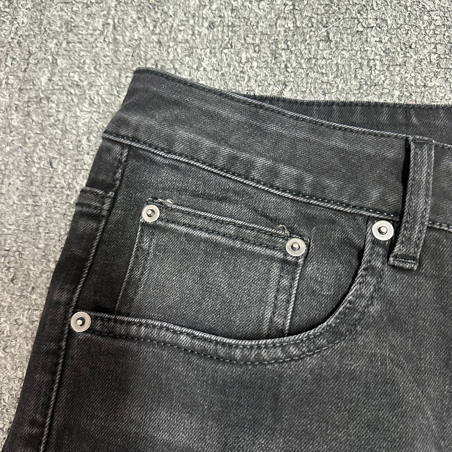 Ksubi Chitch Red Logo Distressed Jeans Washed Black