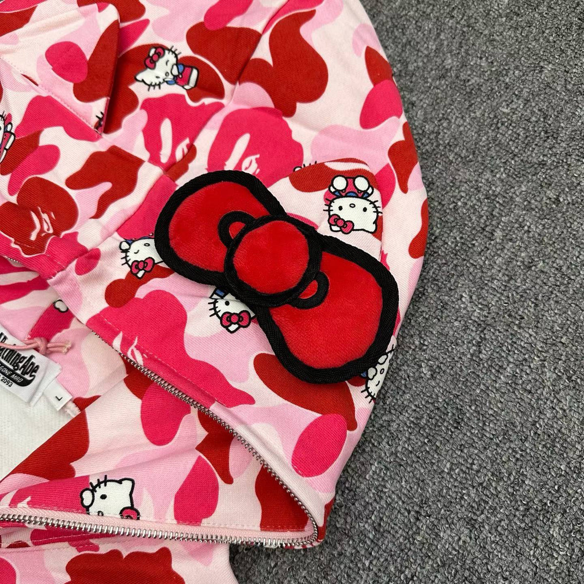 BAPE x Sanrio Characters Hello Kitty Camo Full Zip Hoodie