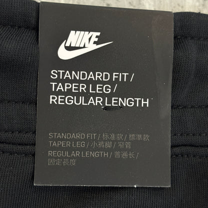 Nike Sportswear Tech Fleece Men's Tapered Reflective Trim Color-Block Joggers