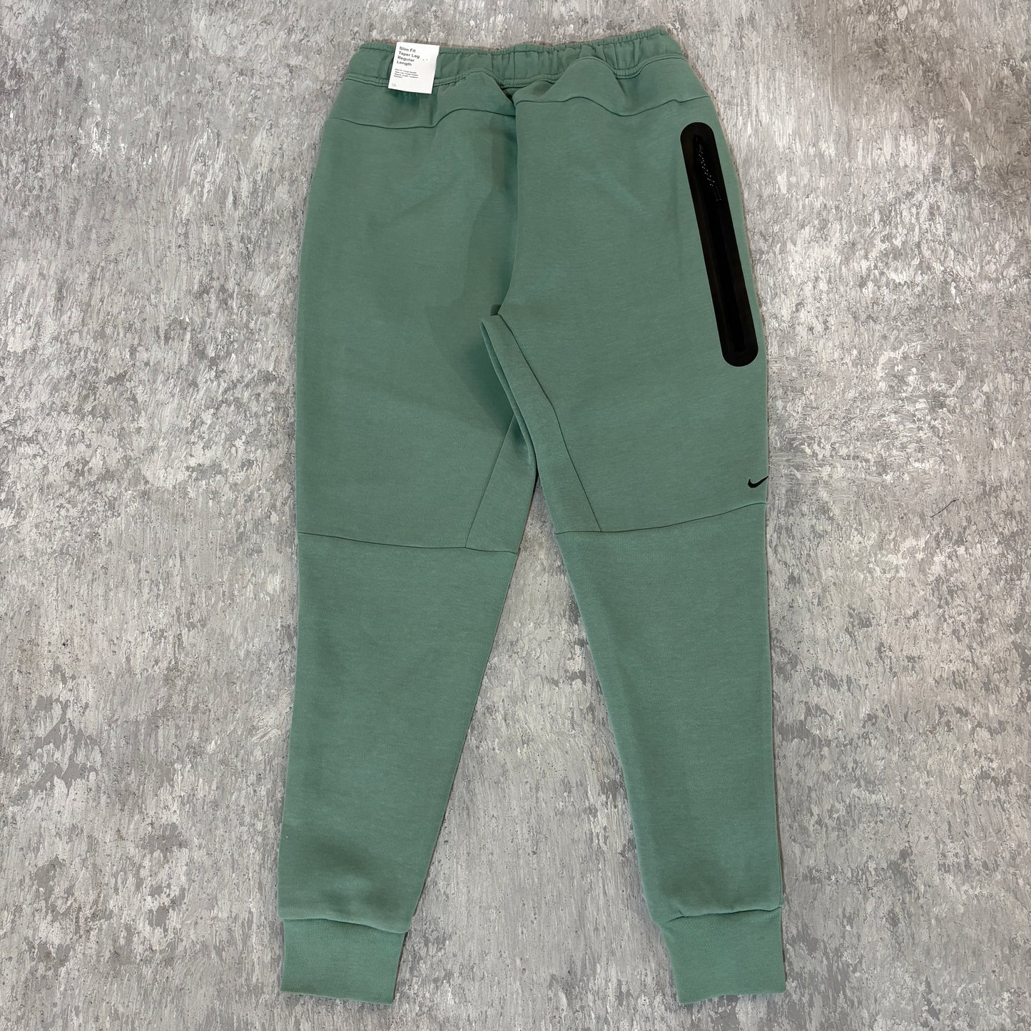 Nike Sportswear Tech Fleece Men's Tapered Color-Block Joggers