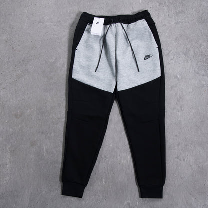 Nike Sportswear Tech Fleece Men's Tapered Color-Block Joggers