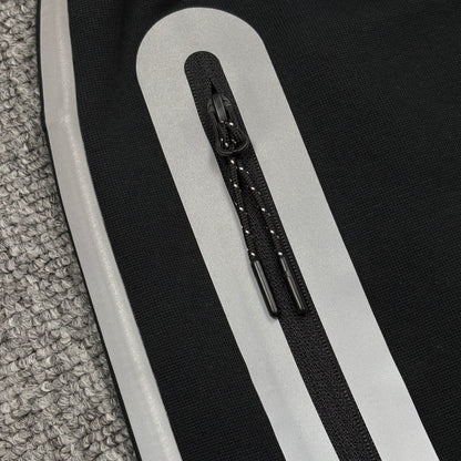 Nike Tech Men's Fleece Joggers with Reflective Accents