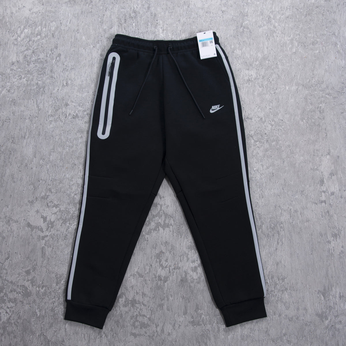 Nike Tech Men's Fleece Joggers with Reflective Accents