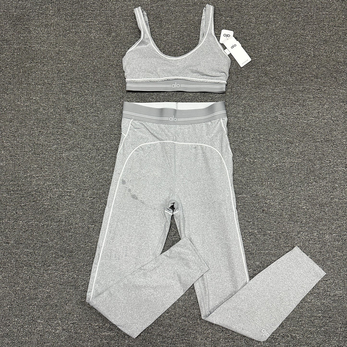 ALO Alosoft Heart Throb Bra and High-Waist Legging Set in Athletic Heather Grey White front view