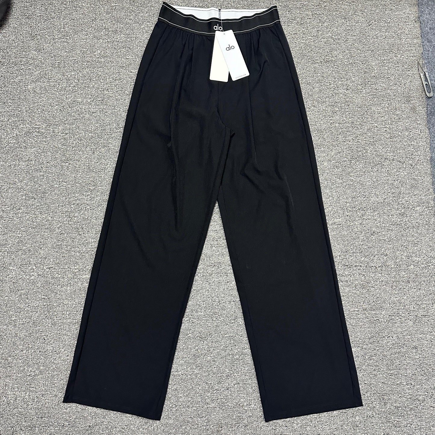 Alo Yoga Pursuit Trouser Front View High-Waist Wide-Leg Pants Wholesale