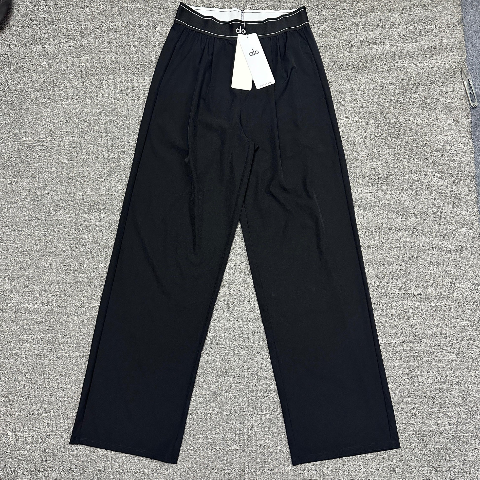 Alo Yoga Pursuit Trouser Front View High-Waist Wide-Leg Pants Wholesale