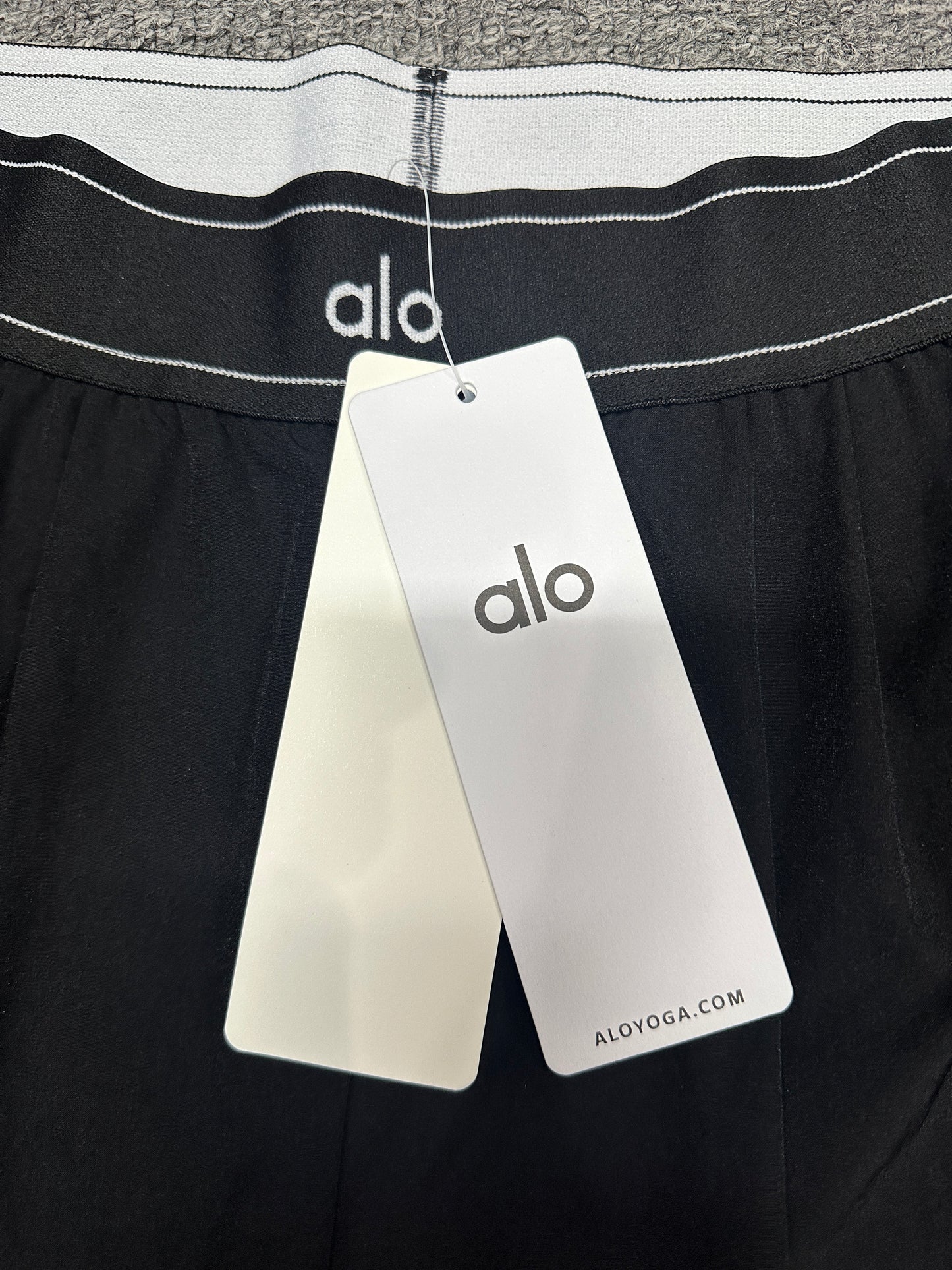 Alo Yoga Authentic Retail Hangtag with Barcode Tag