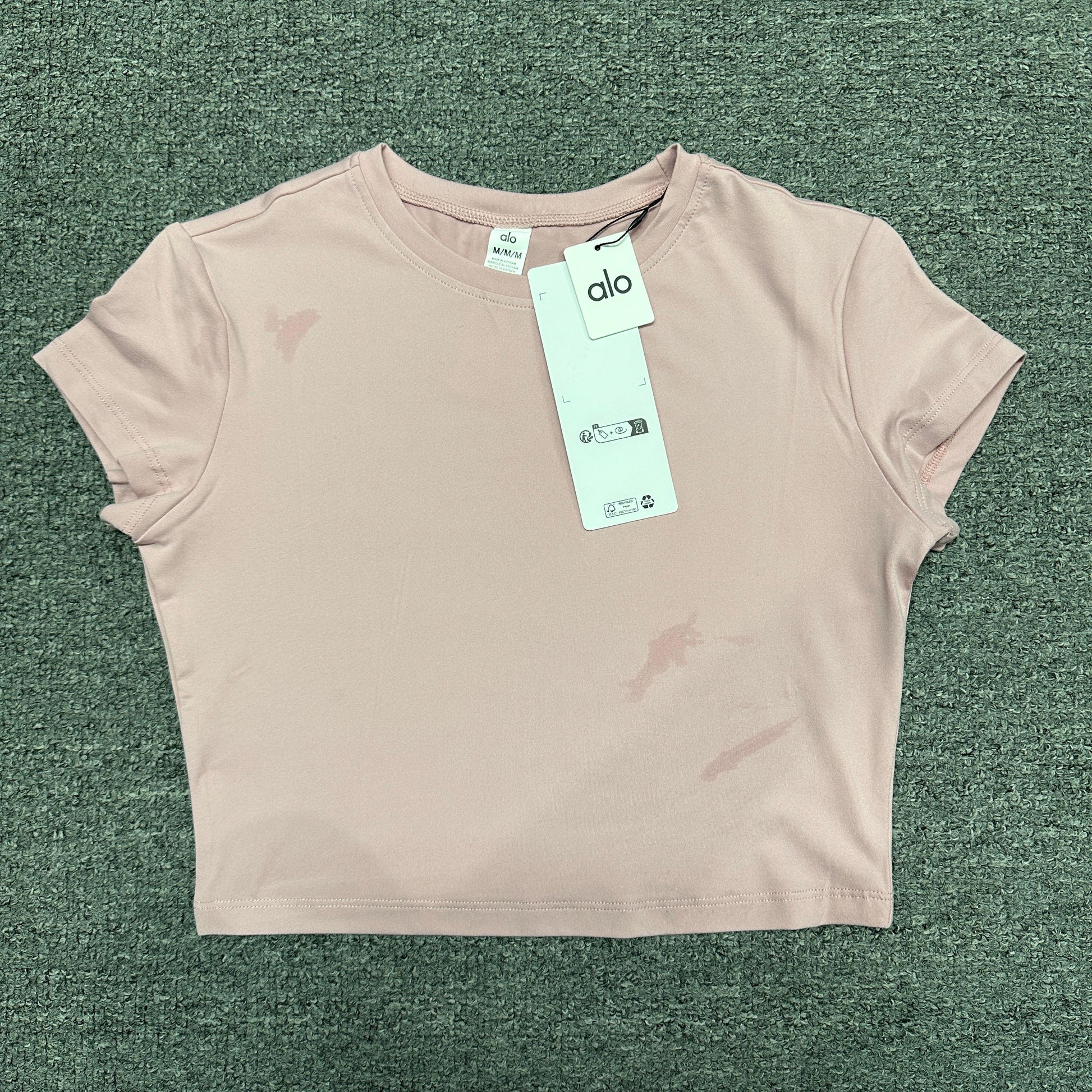 ALO Alosoft Crop Finesse Short Sleeve in Candy Heart Pink front view