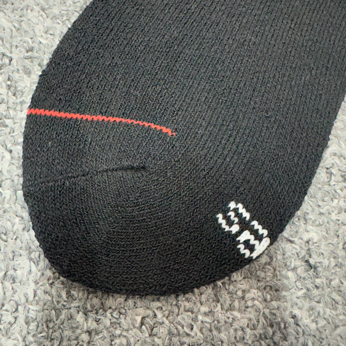 Supreme x Hanes Crew Socks (4 Pack)