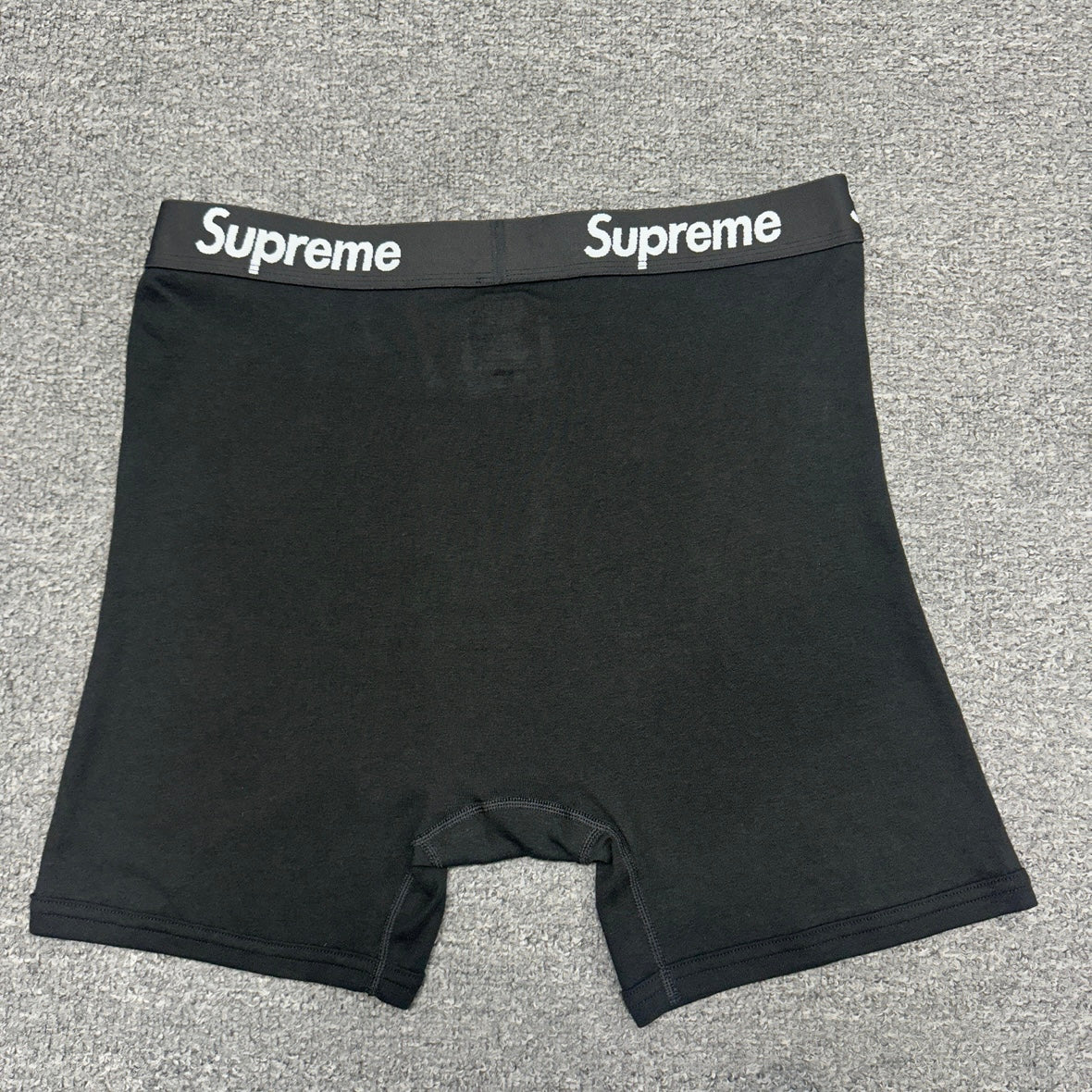 Supreme x Hanes Boxer Briefs (4 Pack)