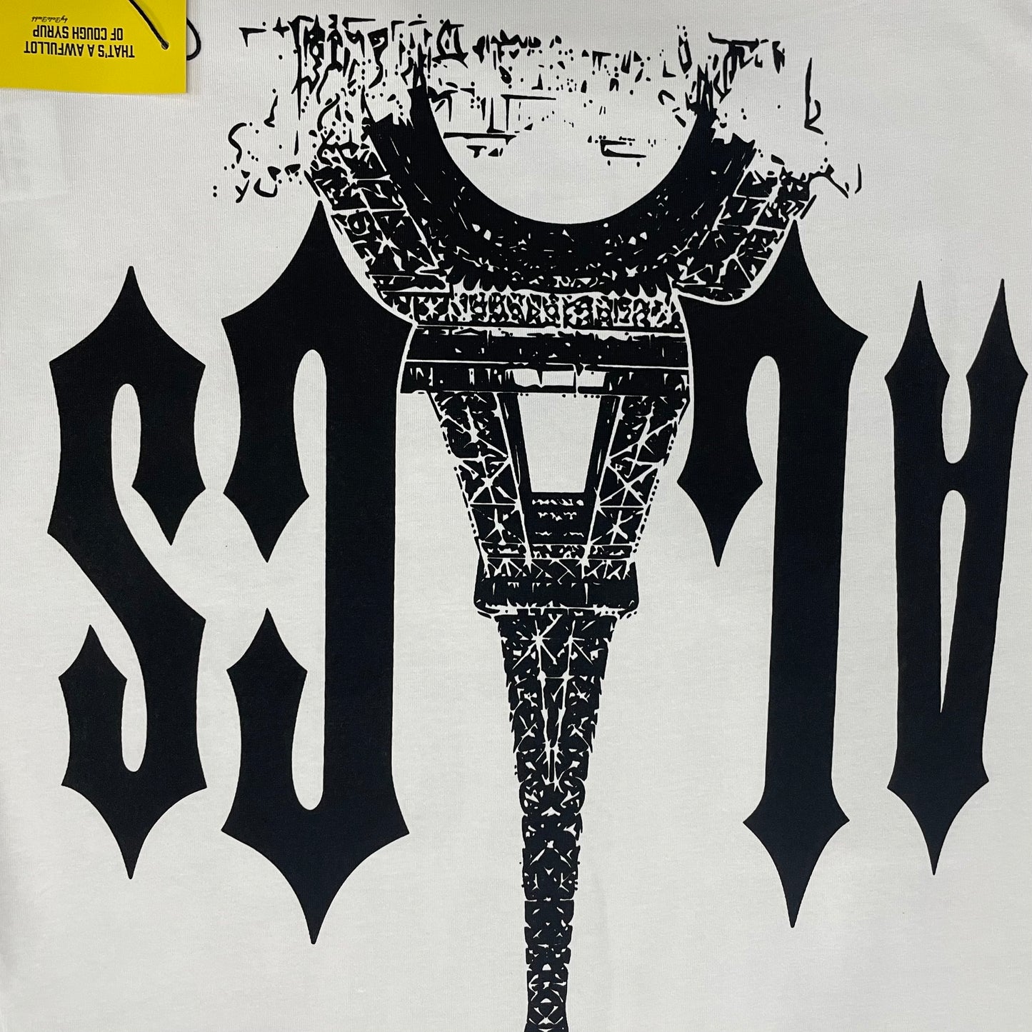 The "Paris Eiffel Tower" graphic t-shirt