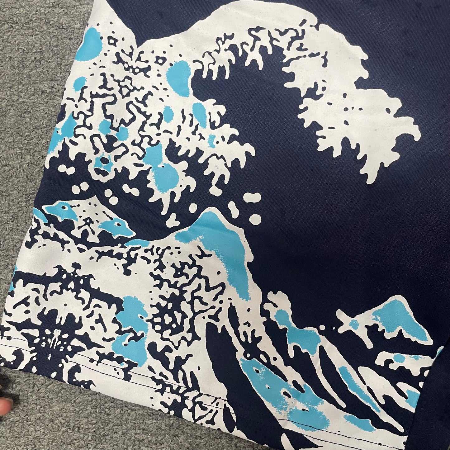 The "Wave" streetwear shorts