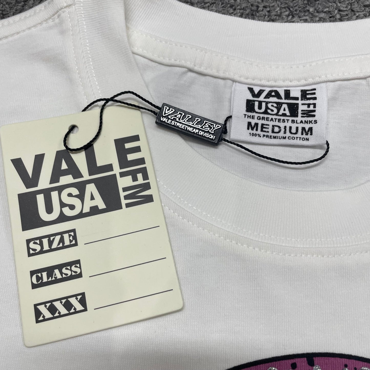 Vale Forever Fallen Bling Tee crew neck stitching detail
Vale Forever Fallen Bling Tee branded neck label close-up
Vale Forever Fallen Bling Tee White size label detail
Vale Forever Fallen Bling Tee branded hang tag detail