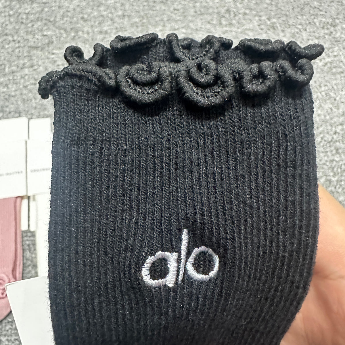 Alo Yoga Women's Lettuce Edge Socks