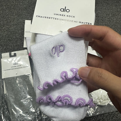 Alo Yoga Women's Lettuce Edge Socks