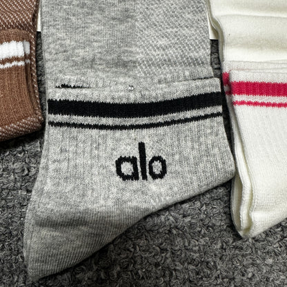 Alo Yoga Unisex Throwback Socks