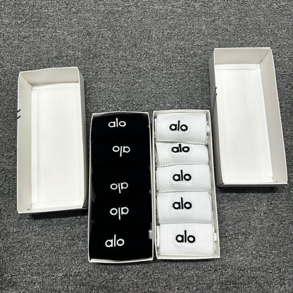 Alo Yoga Unisex Half-Crew Throwback Sock