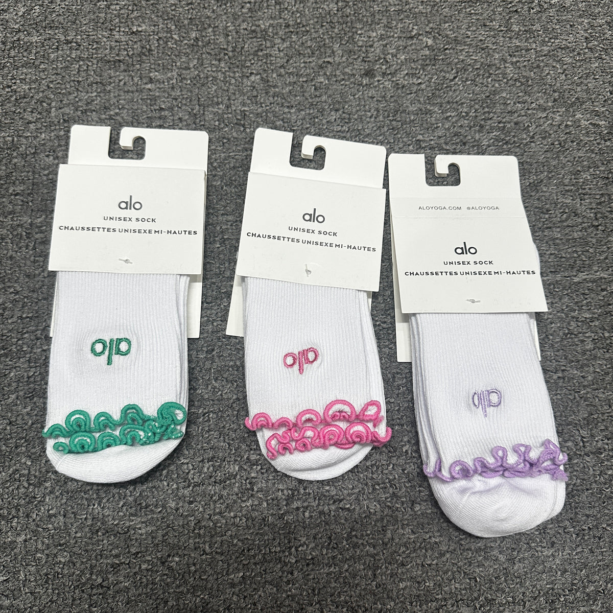 Alo Yoga Women's Lettuce Edge Socks
