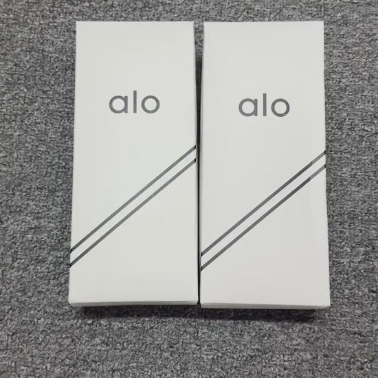 Alo Yoga Unisex Half-Crew Throwback Sock