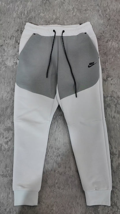 Nike Sportswear Tech Fleece Men's Slim Fit Joggers