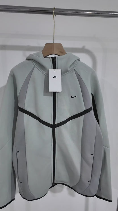 Nike Tech Men's Color-Block Full-Zip Fleece Windrunner Jacket