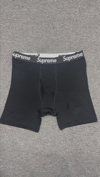 Supreme x Hanes Boxer Briefs (4 Pack)